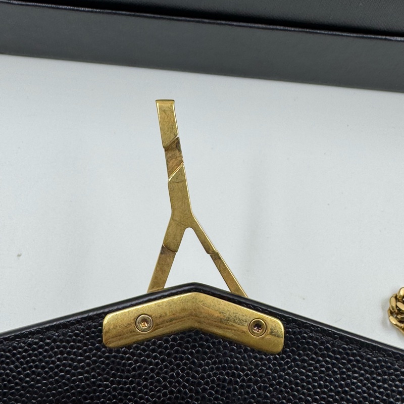 YSL /聖羅蘭 黑金魚子醬爆款 郵差包黑金信封包-7