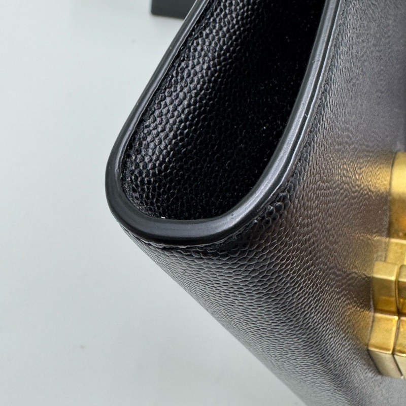 YSL /聖羅蘭 黑金魚子醬爆款 郵差包黑金信封包-9