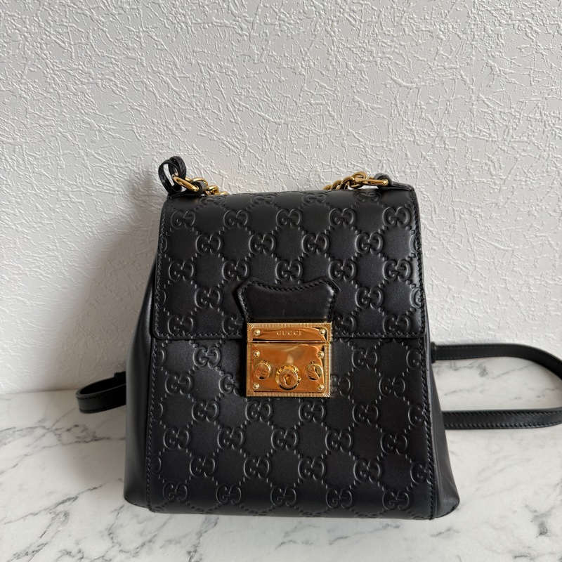 Gucci 壓紋後背包💕-0