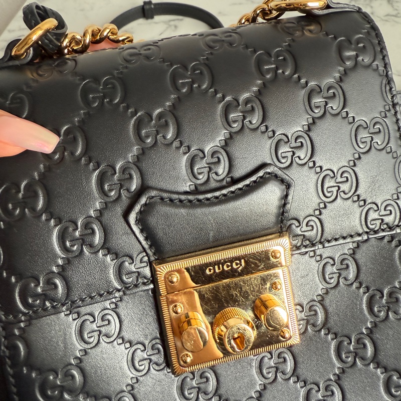 Gucci 壓紋後背包💕-10