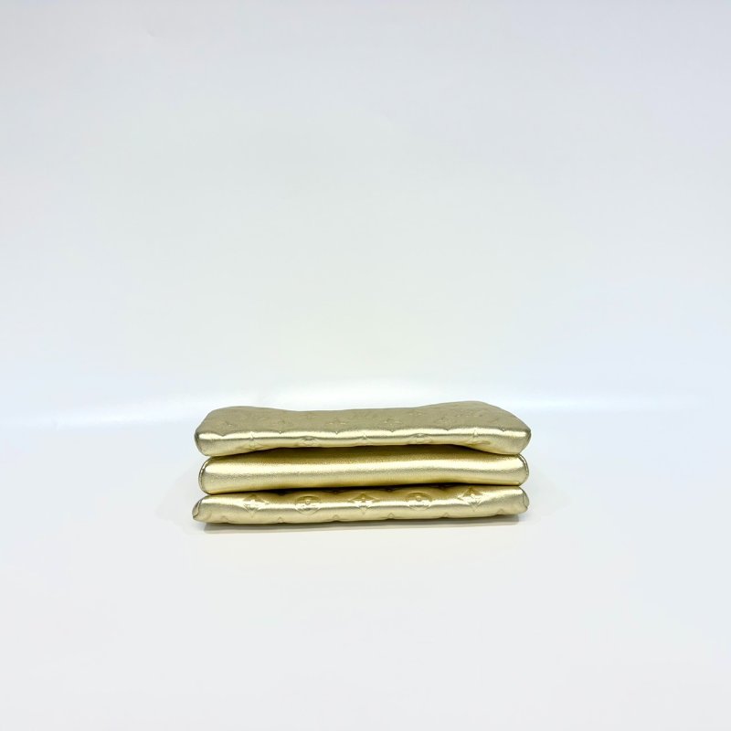 LV 香檳金羊皮粗金鏈Coussin PM兩用包M59278-4