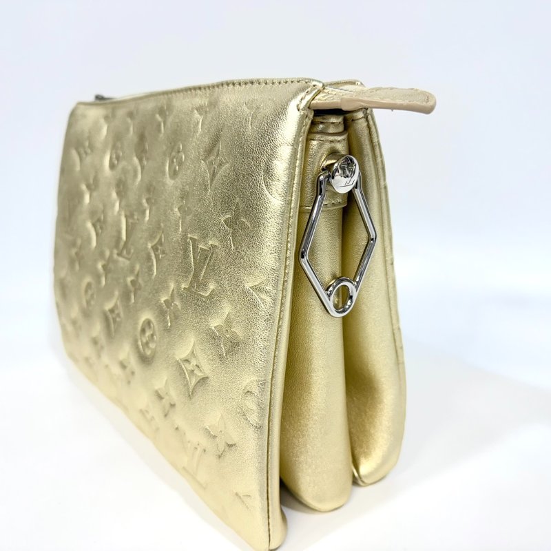 LV 香檳金羊皮粗金鏈Coussin PM兩用包M59278-8