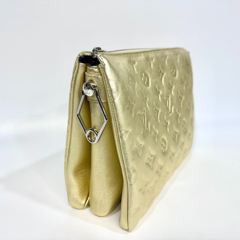 LV 香檳金羊皮粗金鏈Coussin PM兩用包M59278-9