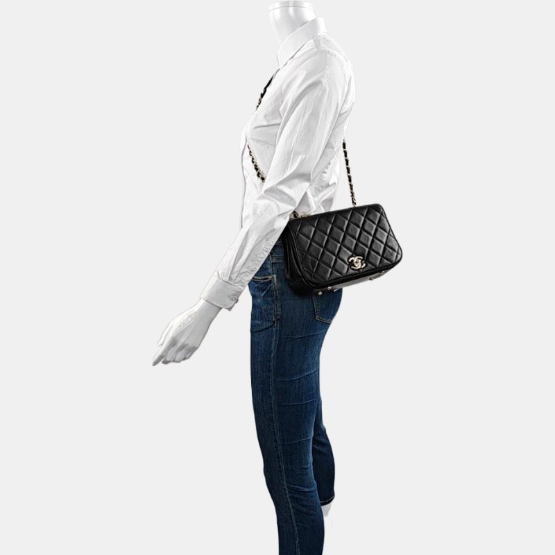 CHANEL 黑色羊皮菱格紋絎縫單肩包 金色五金 23開-1