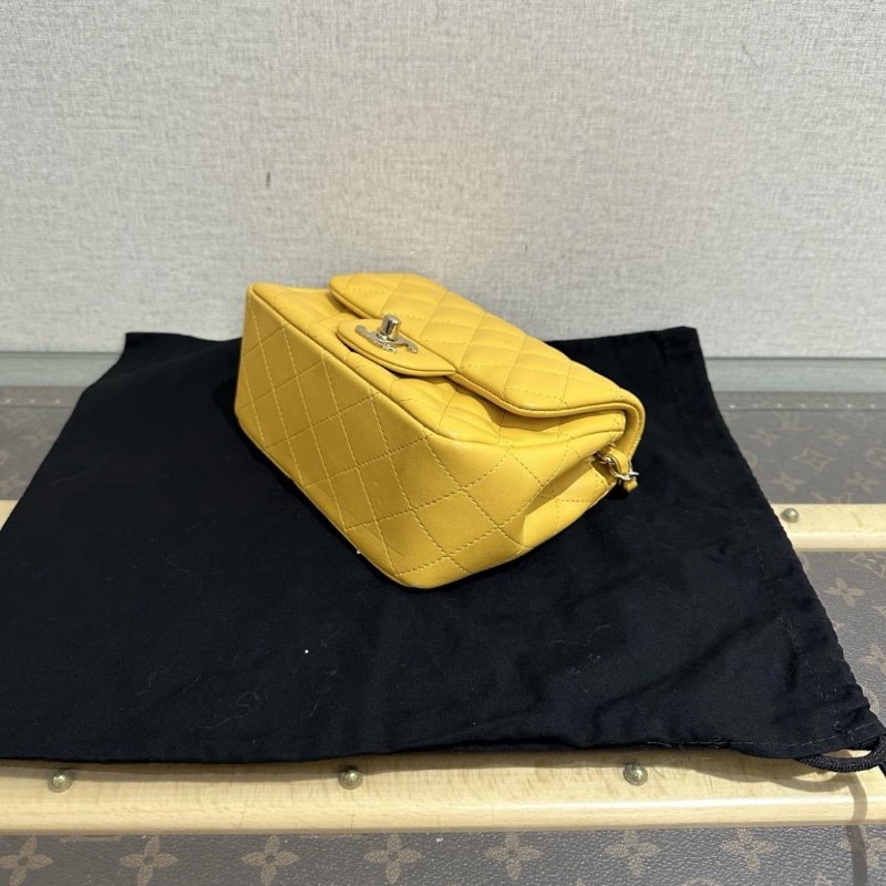 CHANEL 黃色金扣方胖子肩背斜背包 17*13*7.5 99新配件保卡塵袋-2