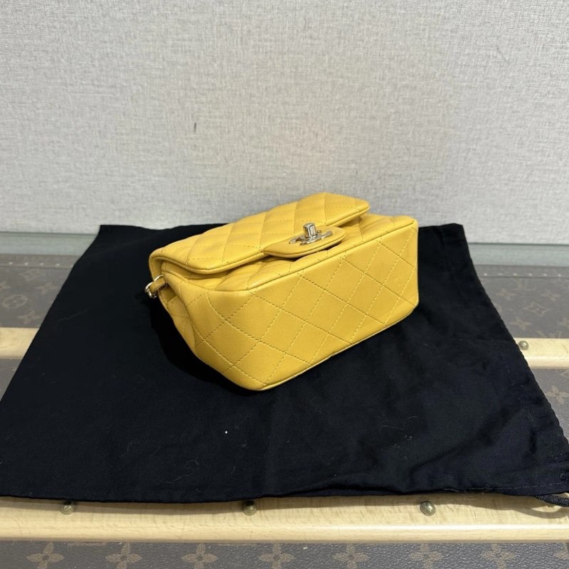 CHANEL 黃色金扣方胖子肩背斜背包 17*13*7.5 99新配件保卡塵袋-4