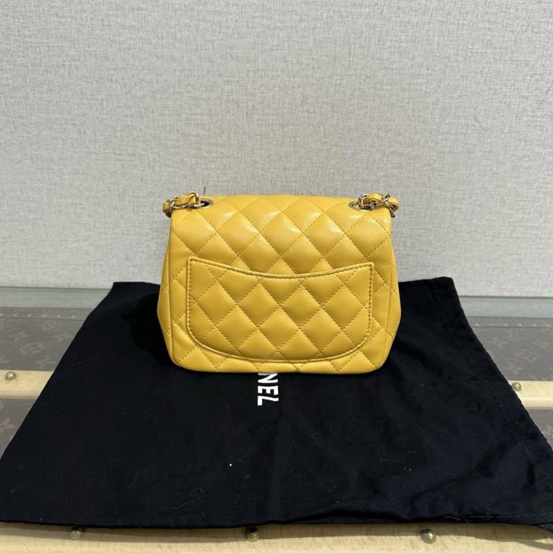 CHANEL 黃色金扣方胖子肩背斜背包 17*13*7.5 99新配件保卡塵袋-5