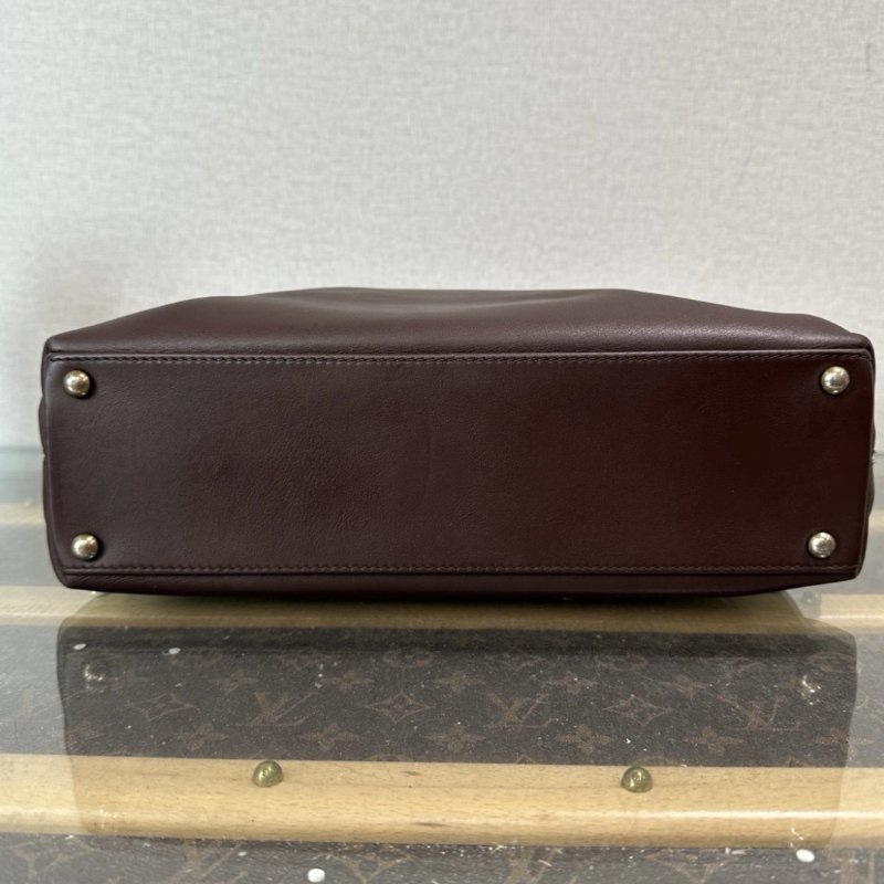 CHANEL 巧克力色金扣手提托特包 30*30*9 98新配件塵袋-3