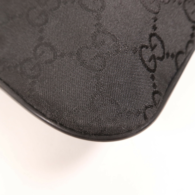 GUCCI 尼龍Shoulder Bag銀扣肩背袋-11