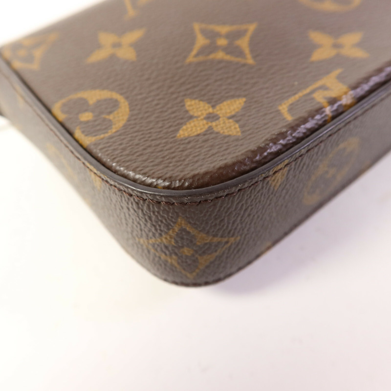 LOUIS VUITTON Monogram Felicie Strap & Go金扣肩背袋-18