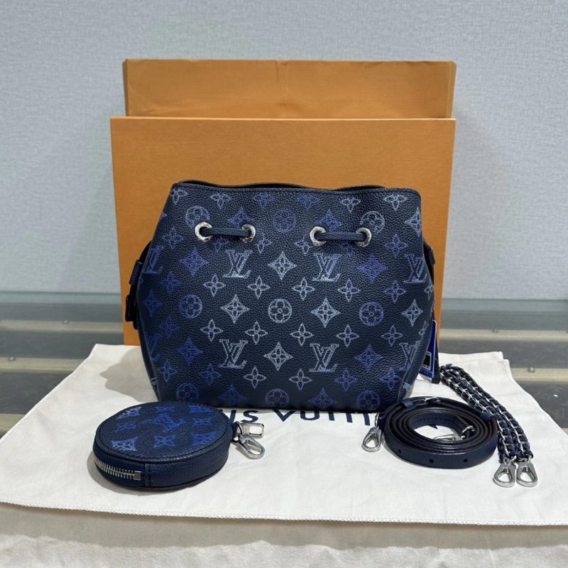 LV 漸變藍Bella月光女神水桶包 22*20*13 芯片款 99新配件盒子塵袋-0