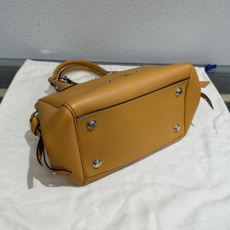 LV milla系列銀扣肩背手提包 22.5*23*16 99新配件盒子塵袋鑰匙鎖-4