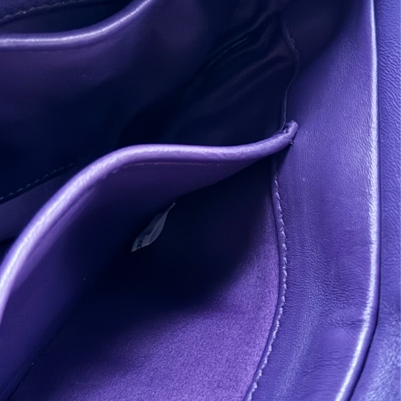 Miu Miu leather clutch /crossbody bag 手拿包/斜背包-11