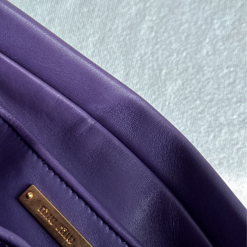 Miu Miu leather clutch /crossbody bag 手拿包/斜背包-13