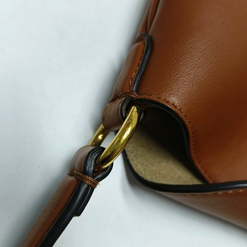 FENDI 小號 棕色牛皮單肩包 金色五金 9.8新-9