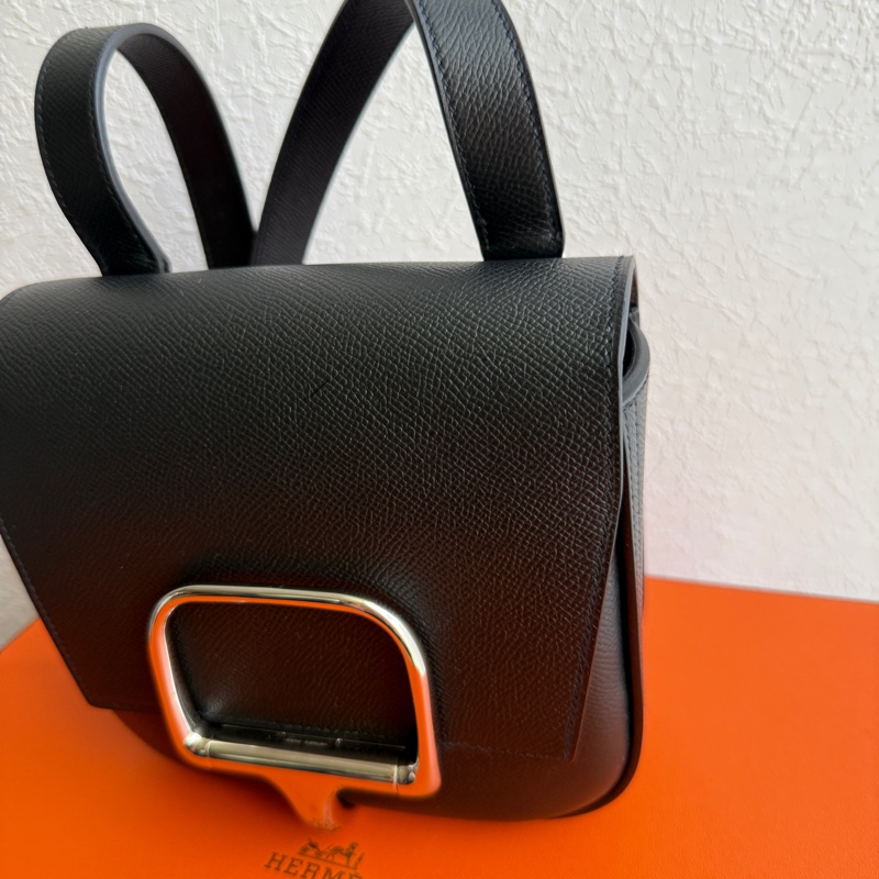 Hermes 屁股包超好看 DELLA 18cm-2