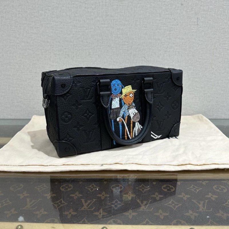 LV 秀款磨砂黑SpeedySoftTrunk稻草人盒子包 芯片款 27*15*12 98新配件塵袋-1