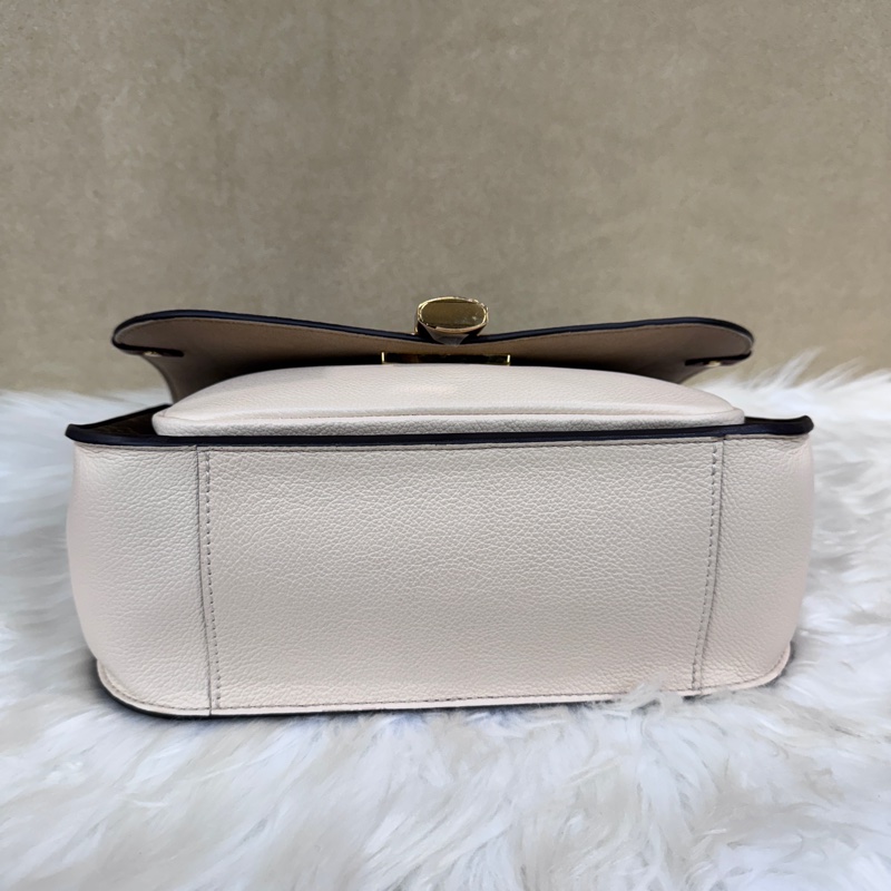 LV Vaugirard PM 老花拼米白牛皮手提斜背包 近全新-4