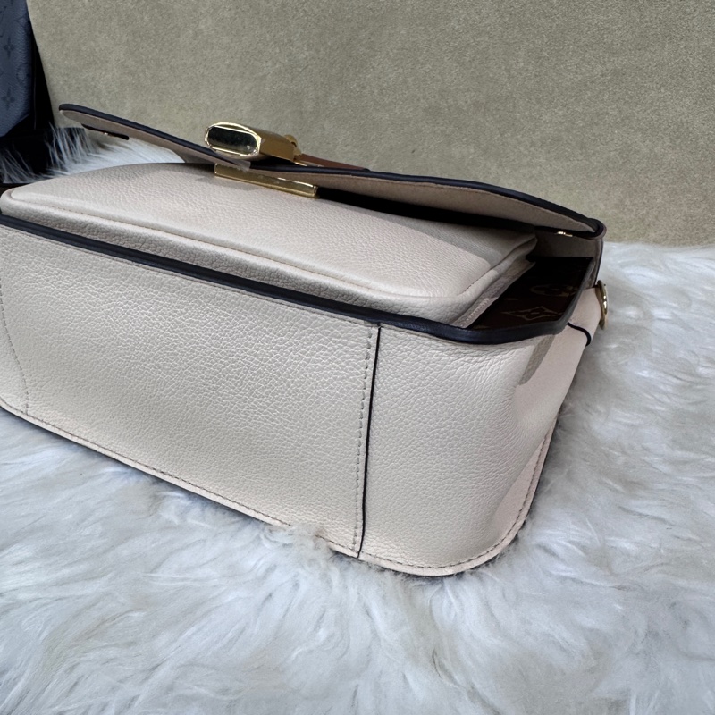 LV Vaugirard PM 老花拼米白牛皮手提斜背包 近全新-6