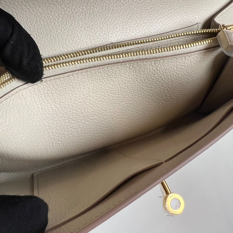 全新品HERMES W刻 冰川白KELLY TO GO肩背包-7
