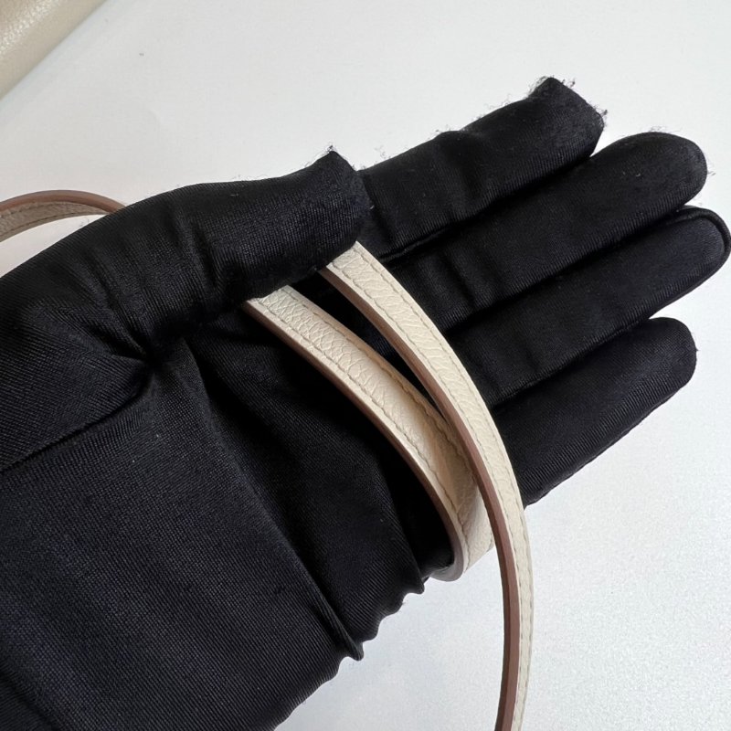 全新品HERMES W刻 冰川白KELLY TO GO肩背包-10