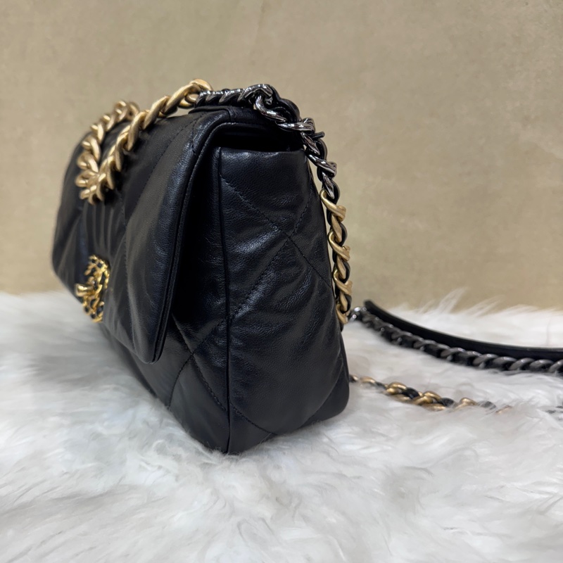 Chanel 19Bag 26 黑山羊霧金釦手提斜背包-2