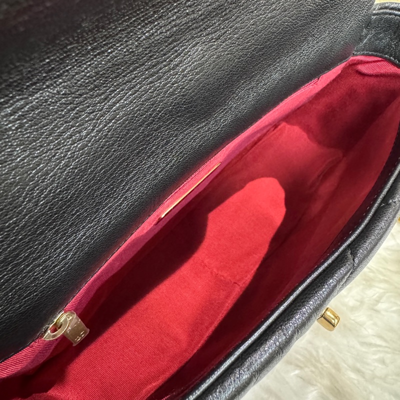 Chanel 19Bag 26 黑山羊霧金釦手提斜背包-8