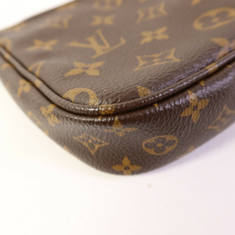 LOUIS VUITTON Monogram Multi Pochette Accessoires金扣肩背袋-21