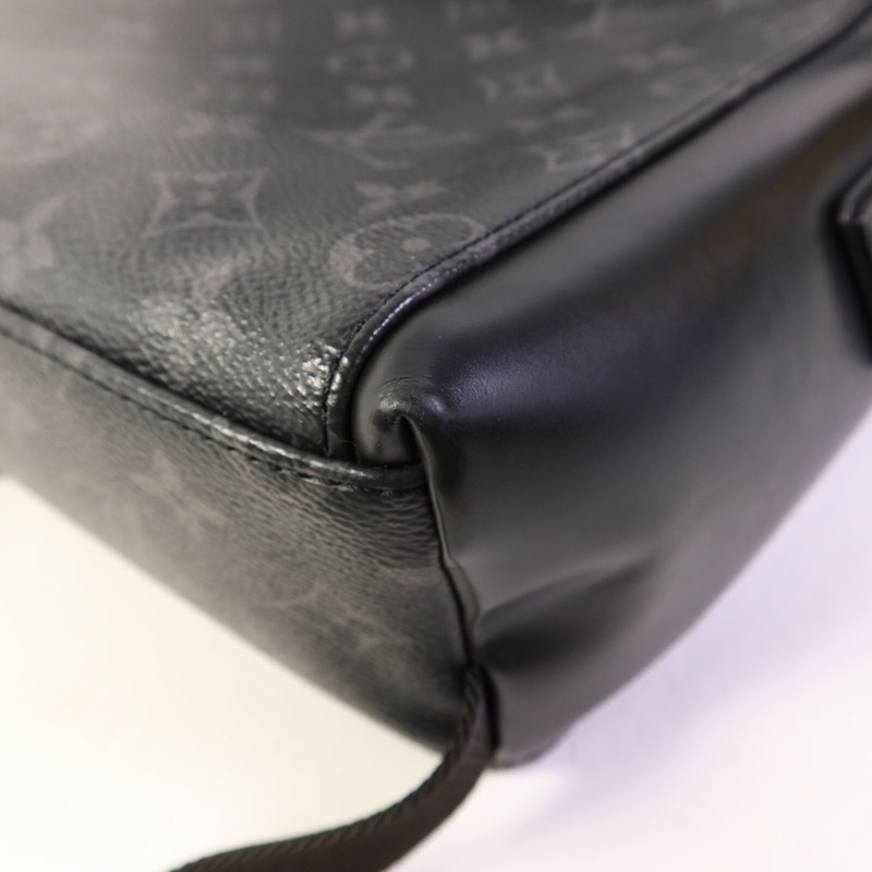 LOUIS VUITTON Monogram Eclipse Messenger PM Voyager銀扣肩背袋-12