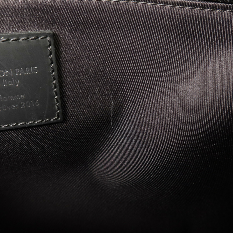 LOUIS VUITTON Monogram Eclipse Messenger PM Voyager銀扣肩背袋-17