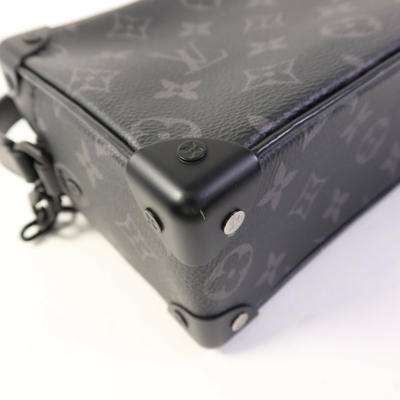 LOUIS VUITTON Monogram Eclipse Mini Soft Trunk肩背袋-14