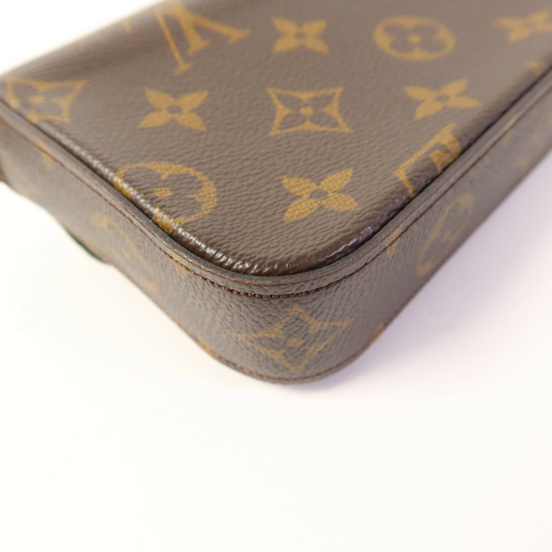 LOUIS VUITTON Monogram Felicie Strap & Go金扣肩背袋-16