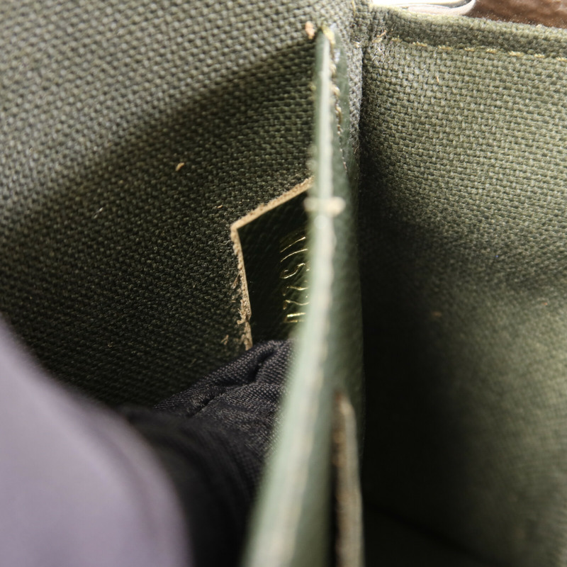 LOUIS VUITTON Monogram Felicie Strap & Go金扣肩背袋-9