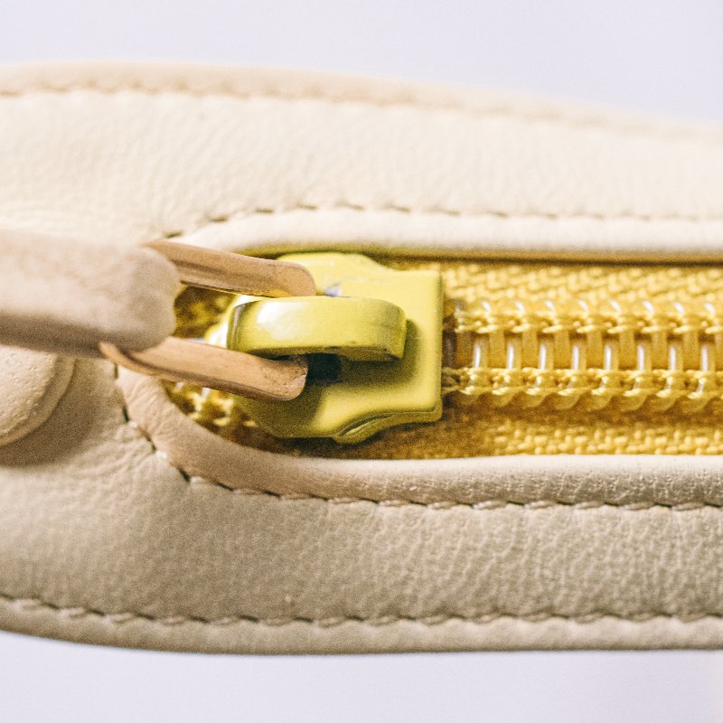 🧠小浮気見世物小屋🧠義大利製🇮🇹BALLY 交錯編織真皮肩/手提流蘇vintage包｜蜂蜜黃 × 經典奶油白-11