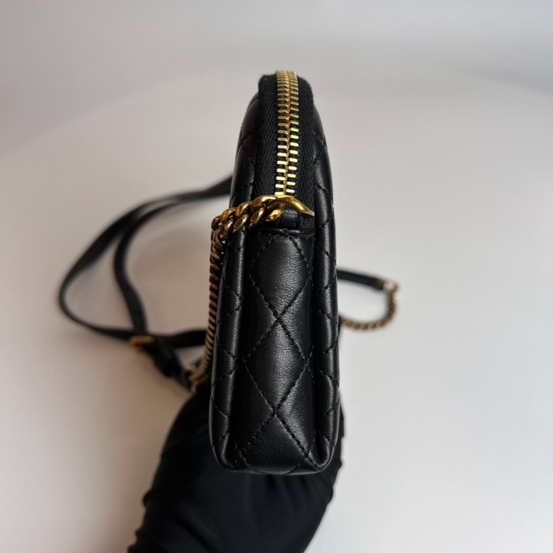 全新品 YSL 733667  黑菱格圓餅包-2