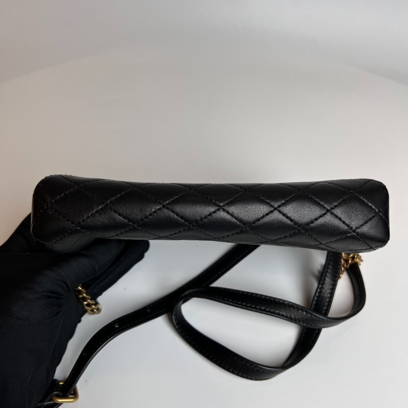 全新品 YSL 733667  黑菱格圓餅包-4