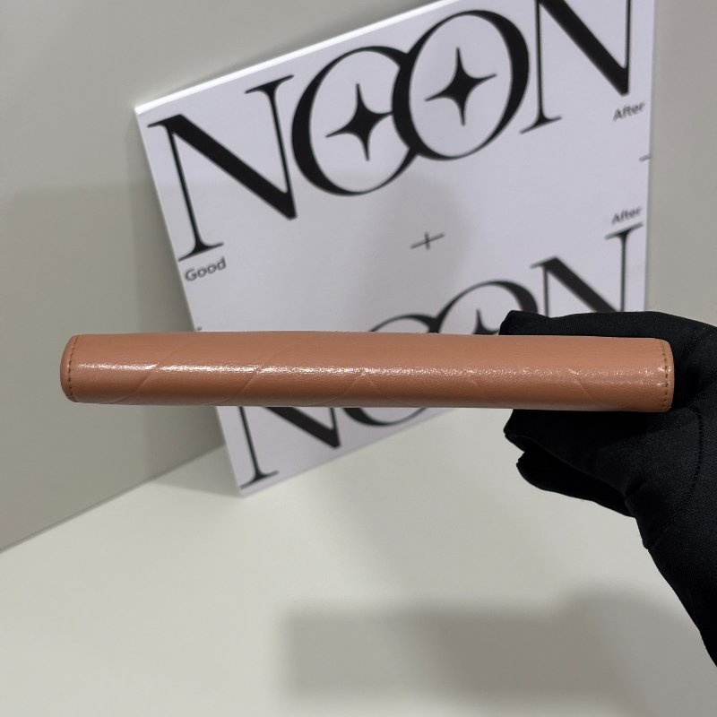 📍CHANEL 外縫線對開長夾-2