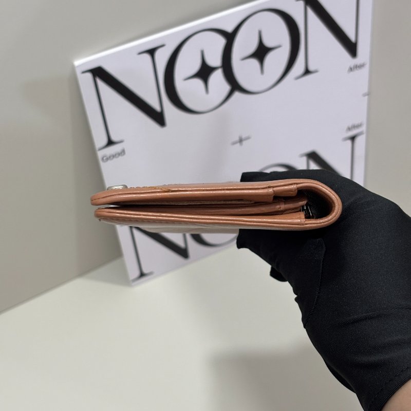 📍CHANEL 外縫線對開長夾-3