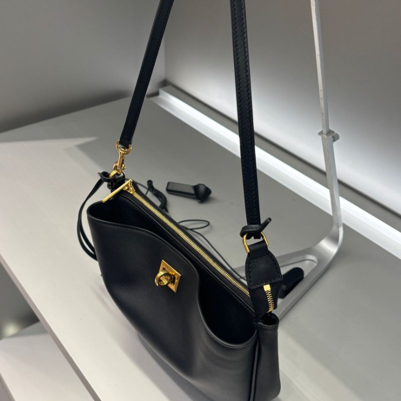 🎉新品好折扣✨Balenciaga 814111 Rodeo Sling 小牛皮迷你包 黑色-6
