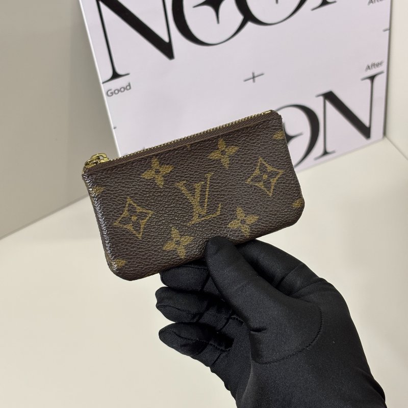 📍Louis Vuitton 老花零錢卡包-0
