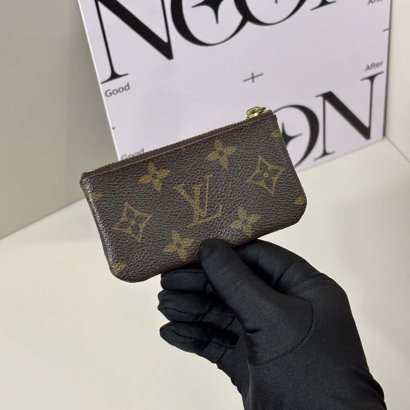 📍Louis Vuitton 老花零錢卡包-1