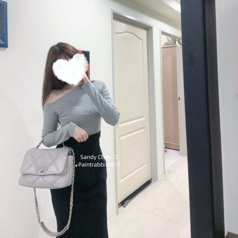 ෆ Chanel 19bag 高級奶奶灰🩶-0