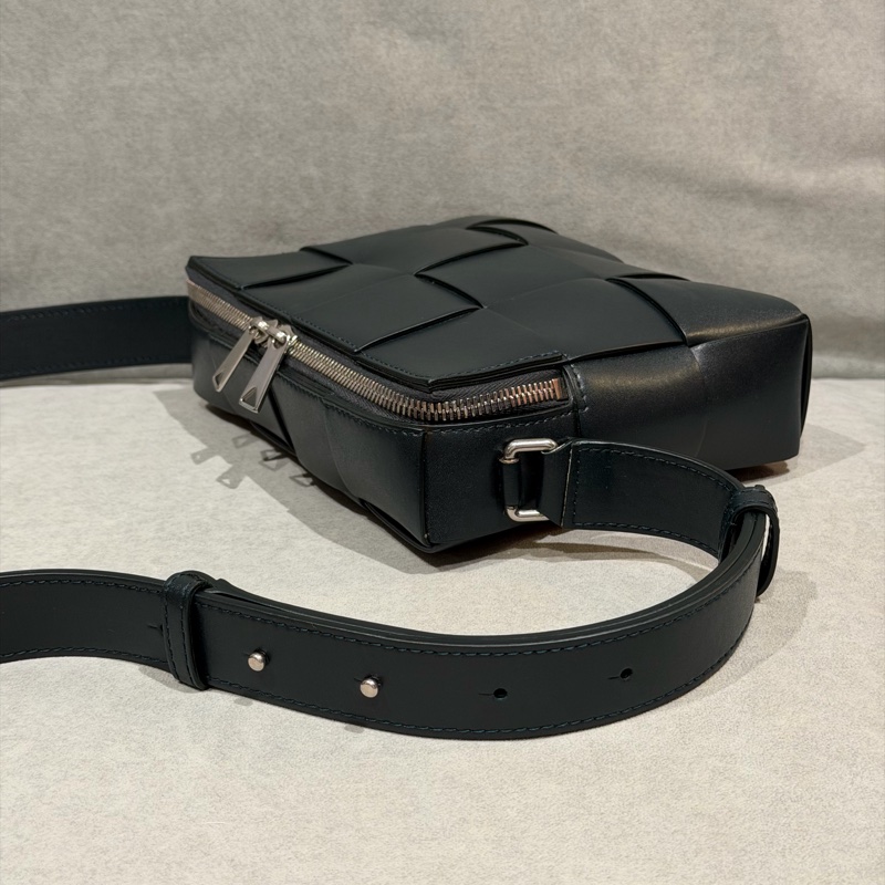 Bottega Veneta Cassette Camera Bag BV 相機包 斜背 側背 肩背-4