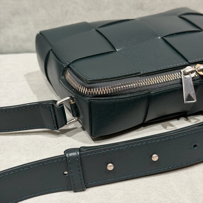 Bottega Veneta Cassette Camera Bag BV 相機包 斜背 側背 肩背-6
