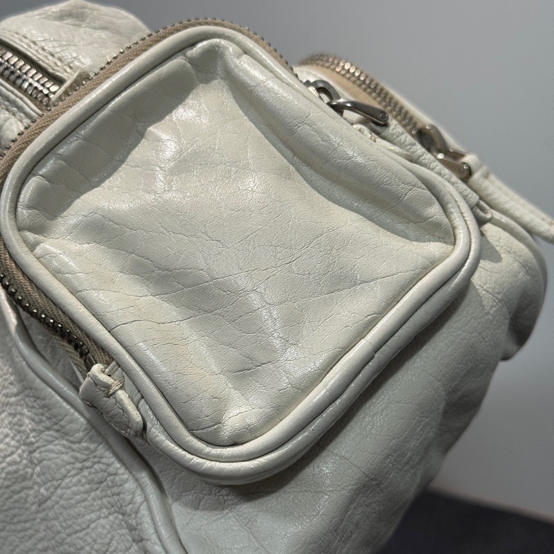 Prada白色全皮機車包炸藥包肩背包手提包-14