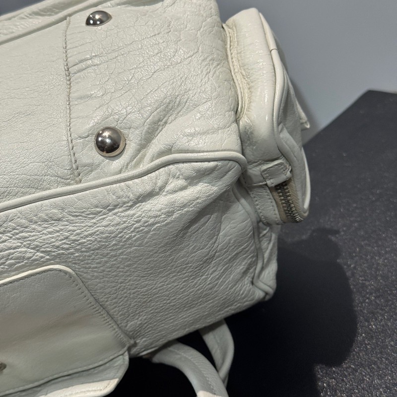 Prada白色全皮機車包炸藥包肩背包手提包-18