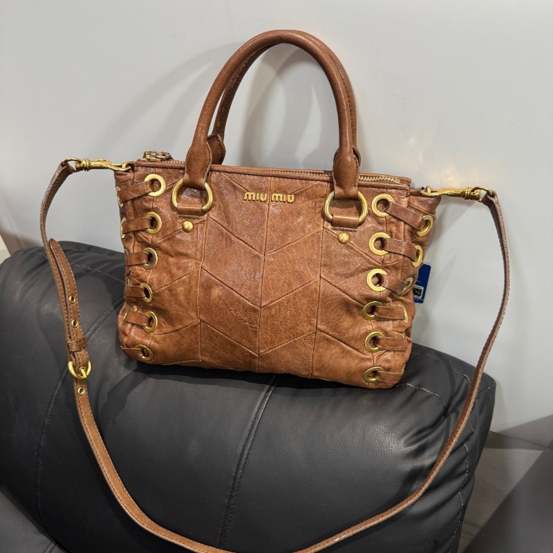 Miumiu 美拉德棕綁帶金環手提包肩背包-0