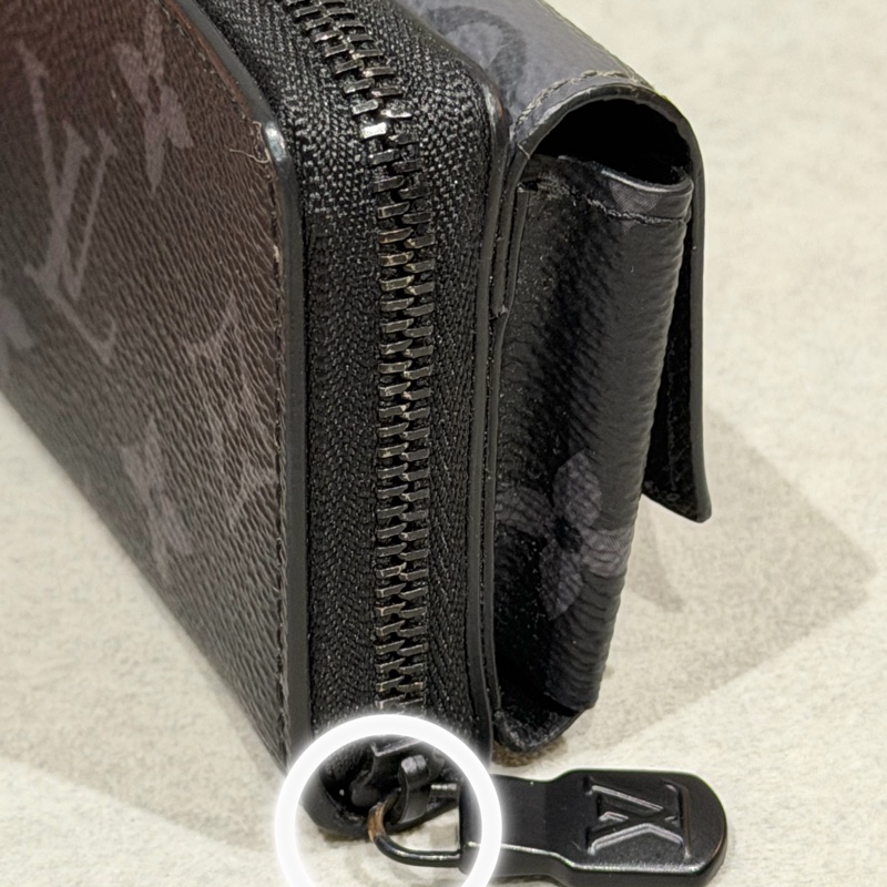 Louis Vuitton Monogram Eclipse Discovery 皮夾 零錢包 黑灰 M67630-7