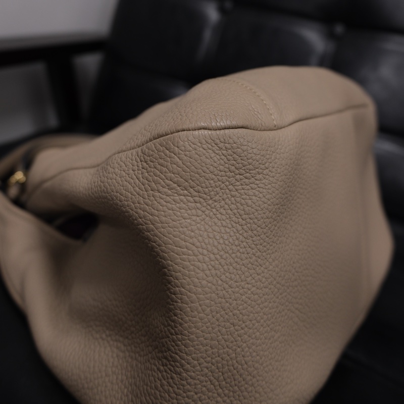 Loewe Leather Shoulder Bag 羅意威中古鎖頭Hobo菜籃子包-15