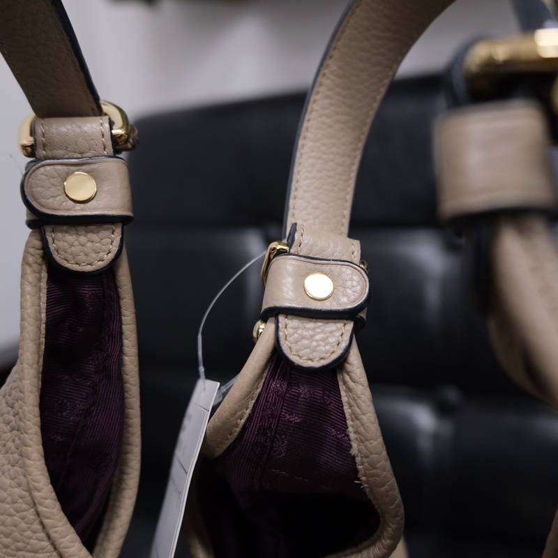 Loewe Leather Shoulder Bag 羅意威中古鎖頭Hobo菜籃子包-24